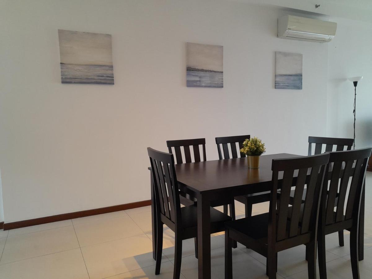 The Landmark Comfort Relax Spacious Sea View By Iz Tanjung Tokong Exterior foto